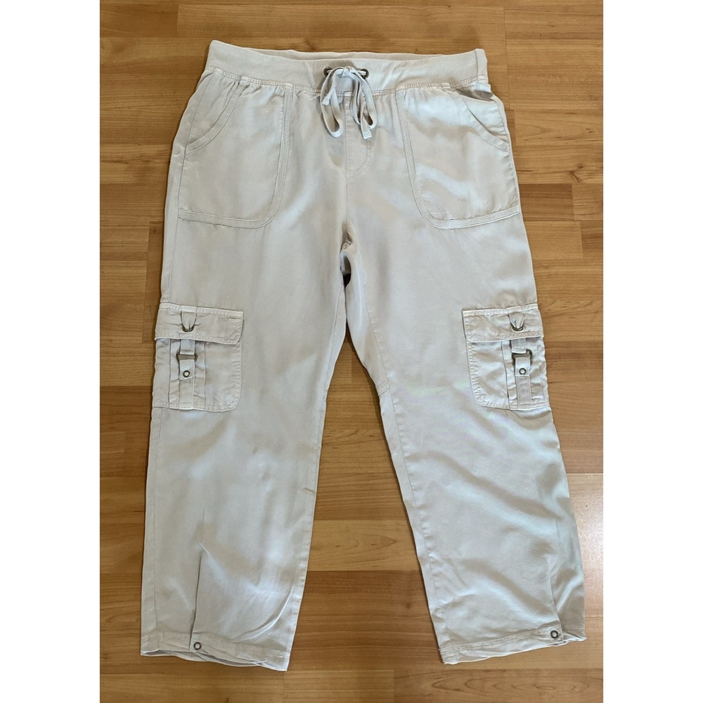 XCVI Capri Cargo Pants Women's Size L Beige Drawstring Wearables Beachy